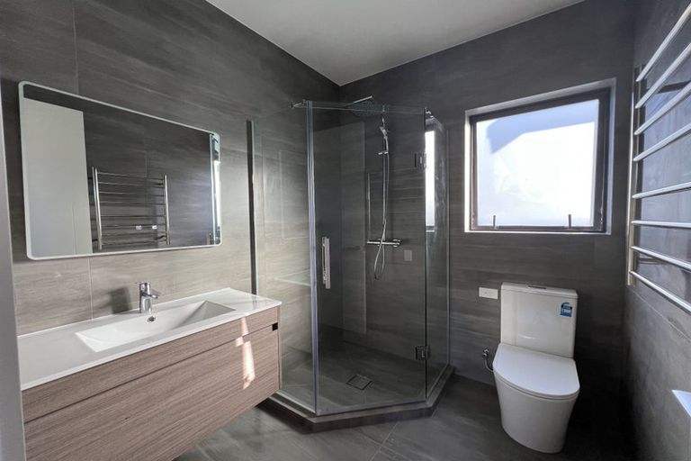 Photo of property in 11b Markham Place, Bucklands Beach, Auckland, 2012