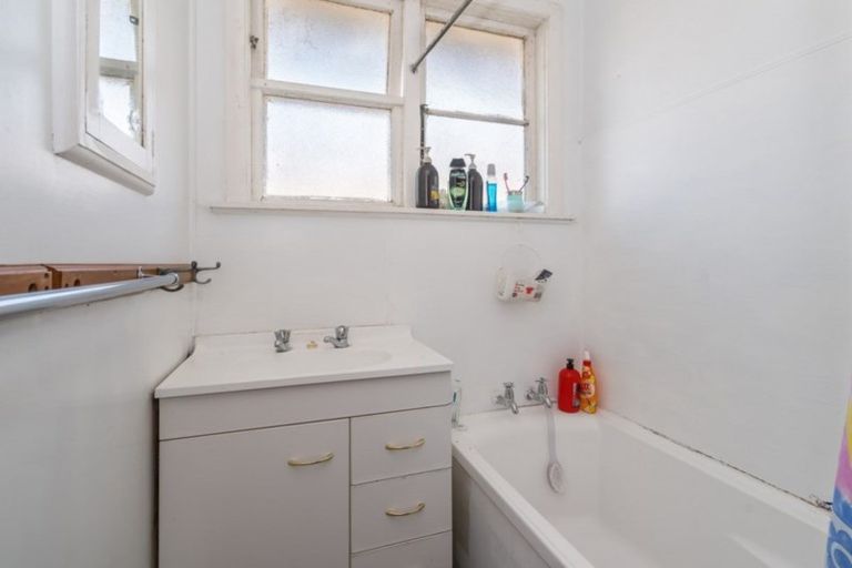 Photo of property in 4a Penrich Street, Abbotsford, Dunedin, 9018