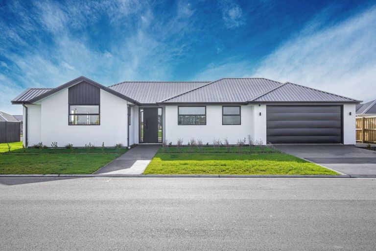 Photo of property in 28 Drylands Drive, Rolleston, 7614