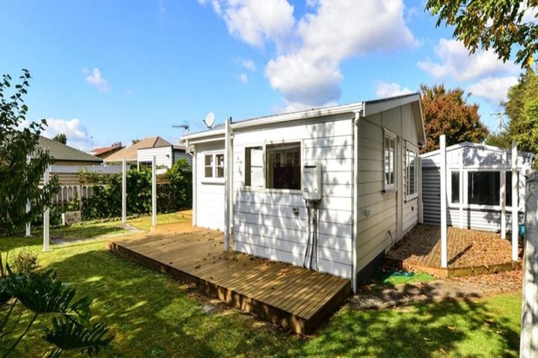 Photo of property in 9 Bettina Road, Fairfield, Hamilton, 3214