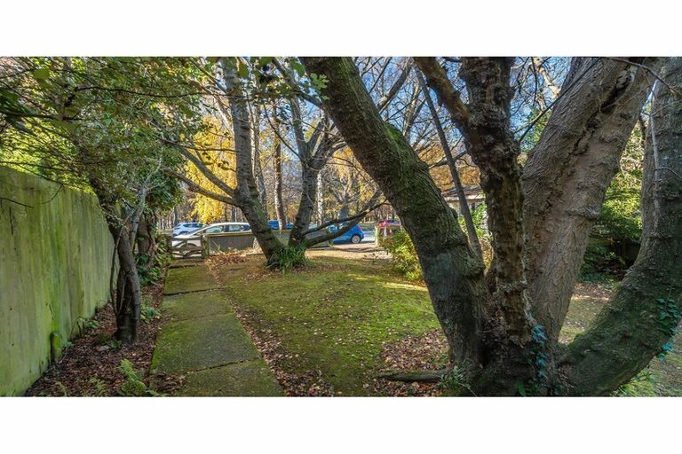 Photo of property in 129 Deans Avenue, Riccarton, Christchurch, 8011