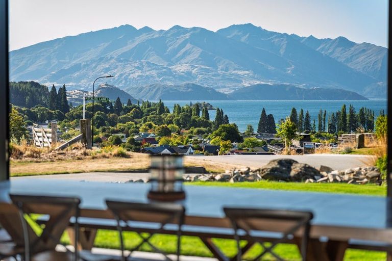 Photo of property in 9 Ruby Ridge, Wanaka, 9305