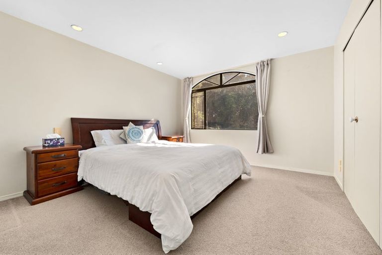 Photo of property in 43b Island Bay Road, Beach Haven, Auckland, 0626