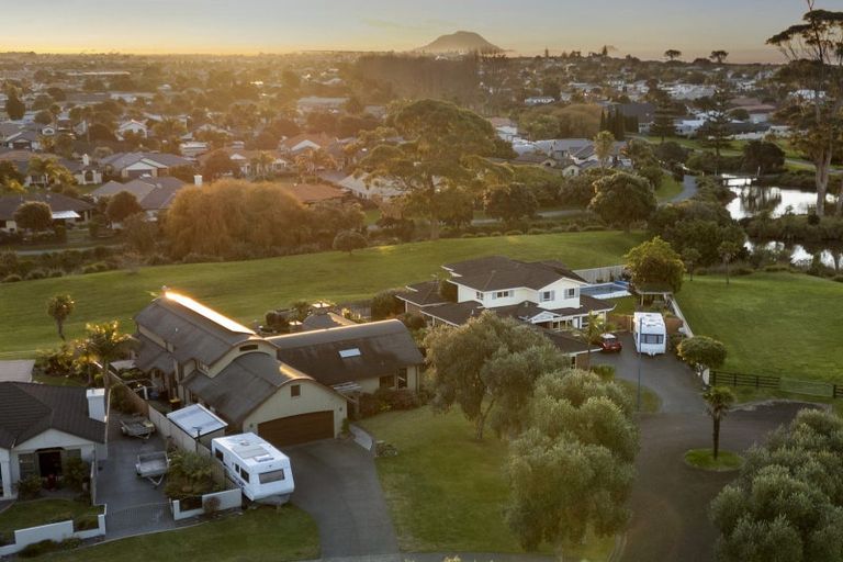 Photo of property in 38 Sovereign Drive, Papamoa Beach, Papamoa, 3118