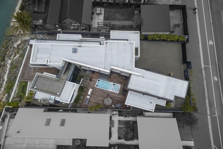 Photo of property in 145 Main Road, Redcliffs, Christchurch, 8081