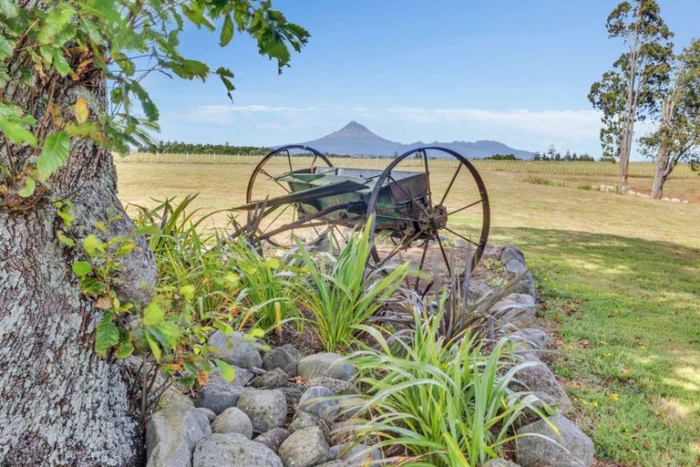 Photo of property in 208 Ngatimaru Road, Tikorangi, Waitara, 4383