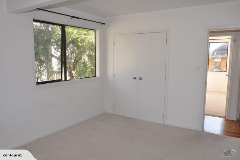 Photo of property in 1/9 Newhaven Terrace, Mairangi Bay, Auckland, 0630