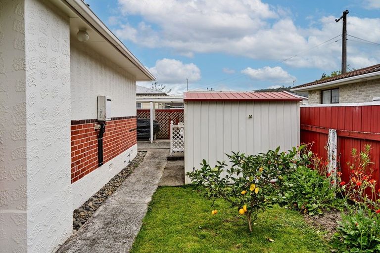 Photo of property in 5 Lane Street, Wallaceville, Upper Hutt, 5018