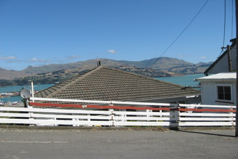 Photo of property in 22 Jacksons Road, Lyttelton, 8082