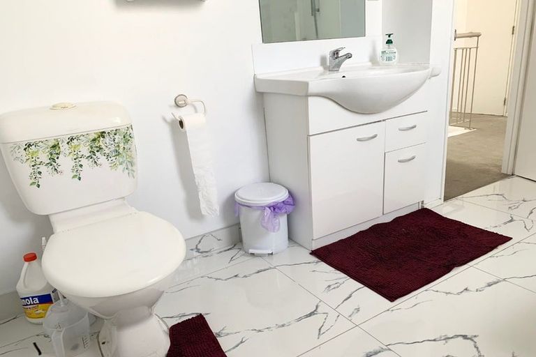 Photo of property in Emery Gardens, 7/4 Ambrico Place, New Lynn, Auckland, 0600