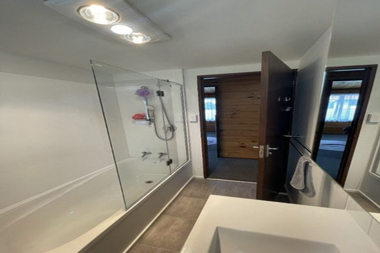 Photo of property in 89 Kaimanawa Street, Kelvin Grove, Palmerston North, 4414