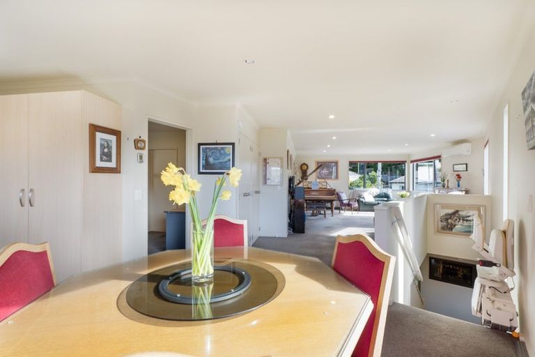 Photo of property in 1a Chester Road, Tawa, Wellington, 5028