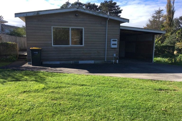 Photo of property in 39 Weldene Avenue, Glenfield, Auckland, 0629