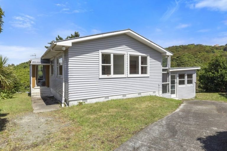 Photo of property in 14 Maple Grove, Maungaraki, Lower Hutt, 5010