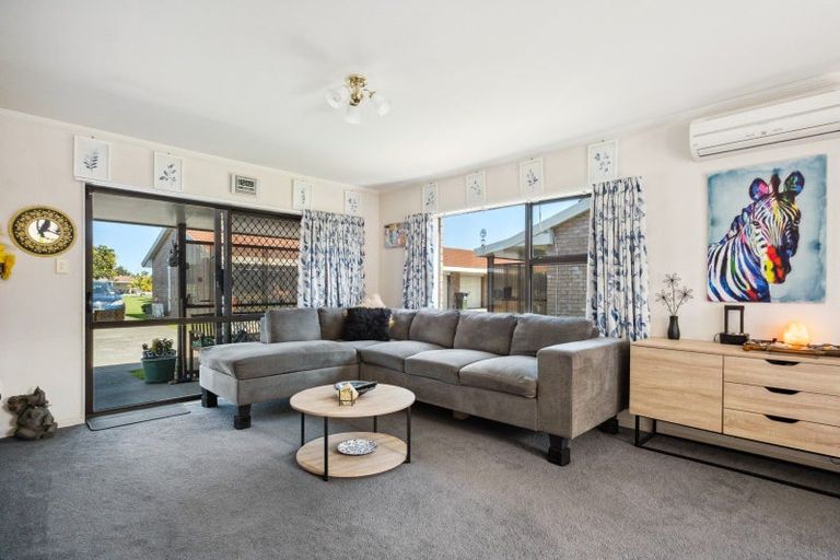 Photo of property in Orange Grove Flats, 29/549 Childers Road, Te Hapara, Gisborne, 4010