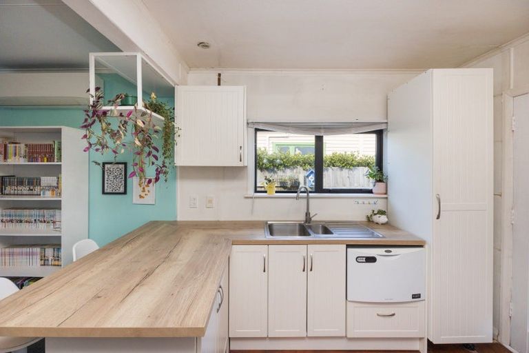 Photo of property in 8 Dundas Road, Sanson, 4817