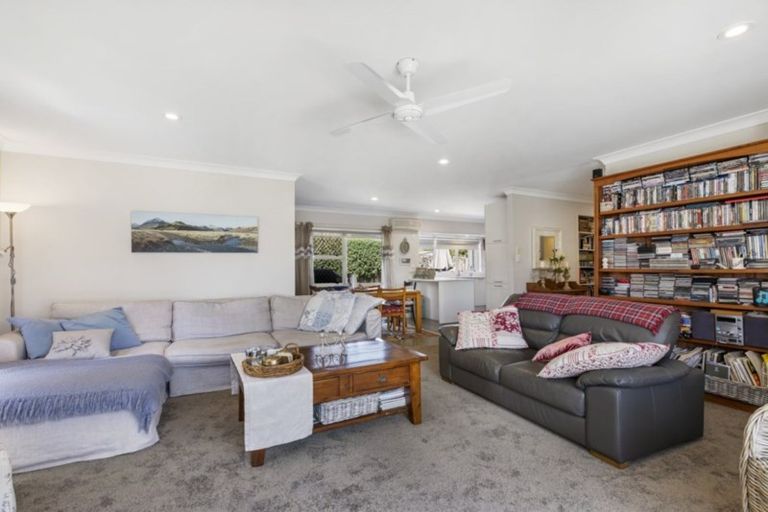 Photo of property in 1 Belmont Rise, Katikati, 3129