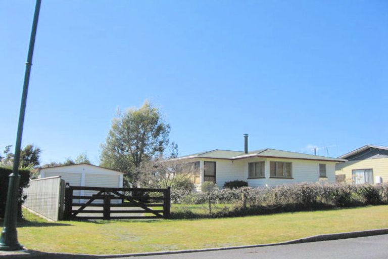 Photo of property in 4 Maniapoto Street, Motuoapa, 3382