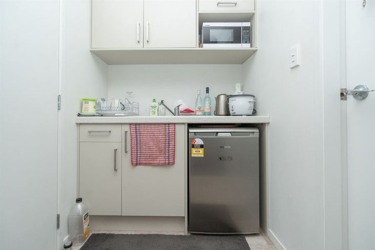 Photo of property in 2/30 Hunter Street, Hamilton Lake, Hamilton, 3204