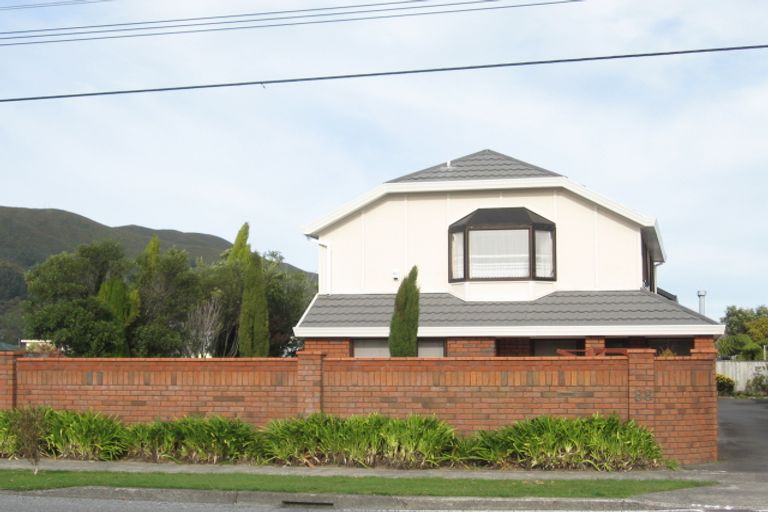 Photo of property in 2/88 Epuni Street, Epuni, Lower Hutt, 5011