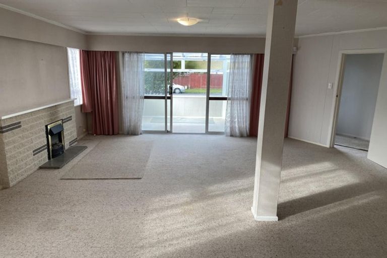 Photo of property in 11 Momona Street, Wainuiomata, Lower Hutt, 5014