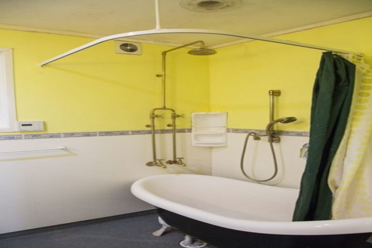 Photo of property in 175 Manuka Road, Bayview, Auckland, 0629