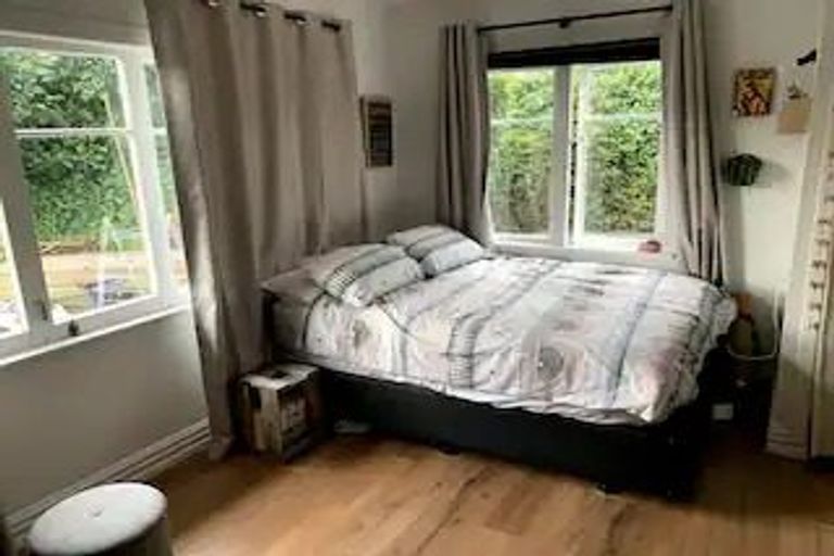 Photo of property in 209 Te Moana Road, Waikanae, 5036