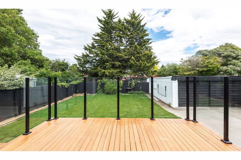 Photo of property in 335 Hills Road, Mairehau, Christchurch, 8013