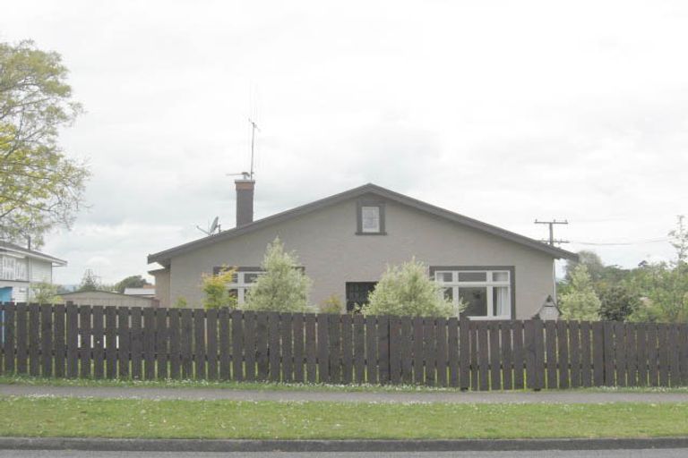 Photo of property in 979 Bank Street, Te Awamutu, 3800