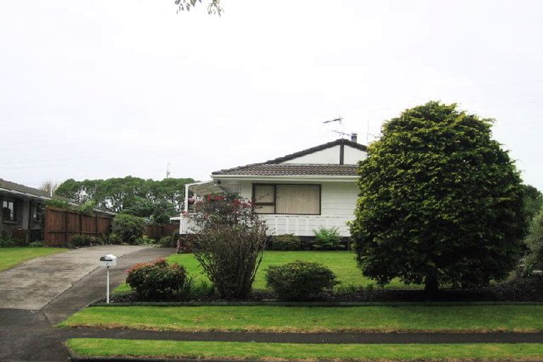 Photo of property in 17 Kakapo Place, Papatoetoe, Auckland, 2025