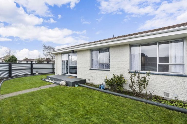 Photo of property in 28a Korora Street, Bromley, Christchurch, 8062