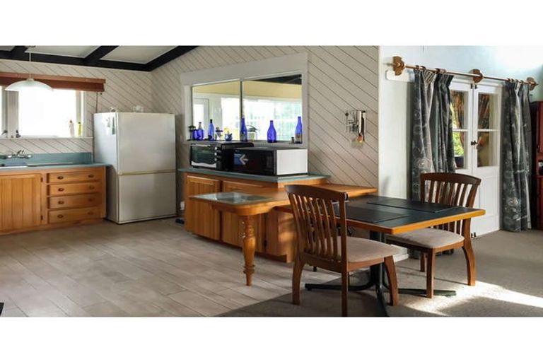 Photo of property in 69 Koputara Road, Himatangi Beach, Foxton, 4891
