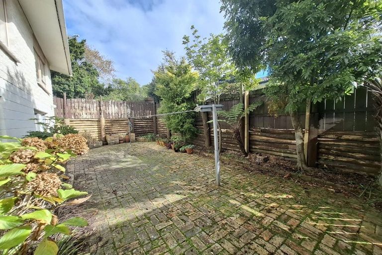 Photo of property in 80 Velma Road, Hillcrest, Auckland, 0627