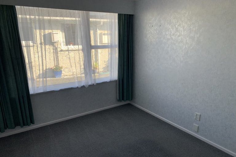 Photo of property in 17a Percy Cameron Street, Avalon, Lower Hutt, 5011