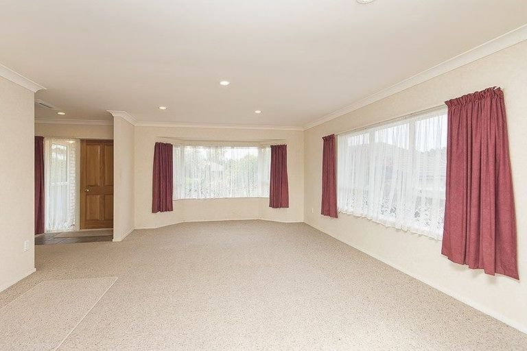 Photo of property in 21 Waitoa Street, Waiuku, 2123