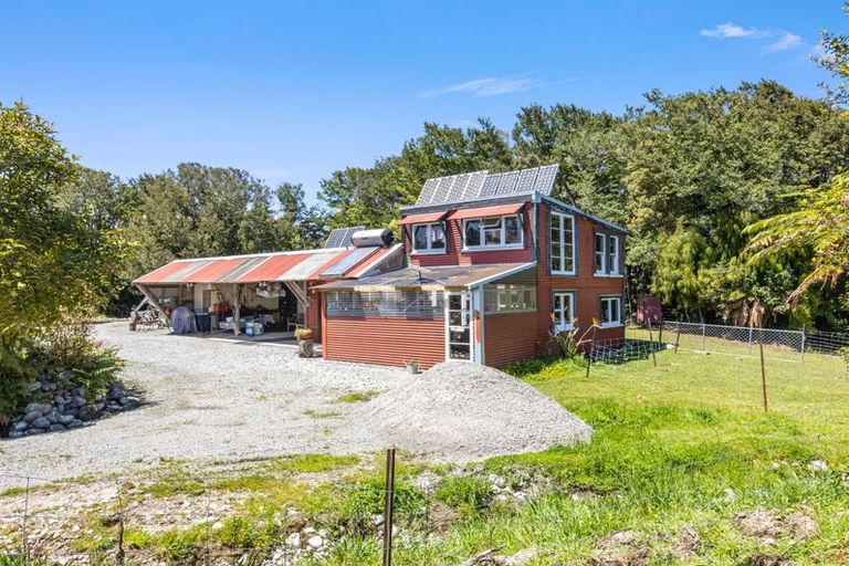 Photo of property in 274 Tanglefern Row, Virgin Flat, Westport, 7892