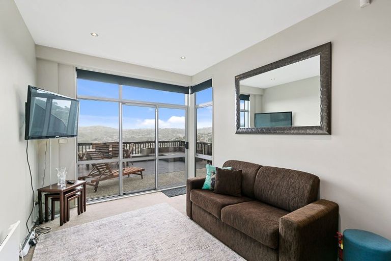 Photo of property in 67 Erlestoke Crescent, Churton Park, Wellington, 6037