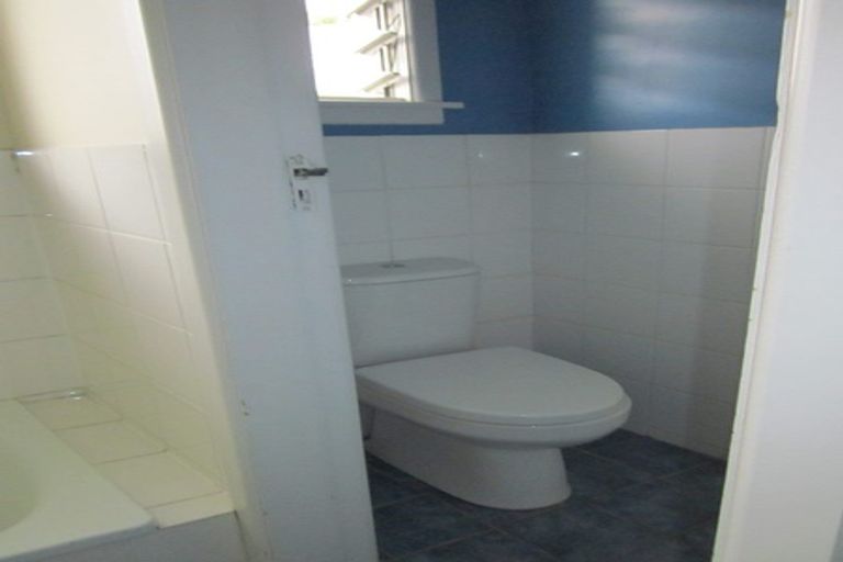 Photo of property in 218 Weston Road, St Albans, Christchurch, 8052