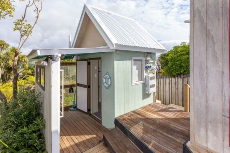 Photo of property in 426 Onemana Drive, Onemana, Whangamata, 3691