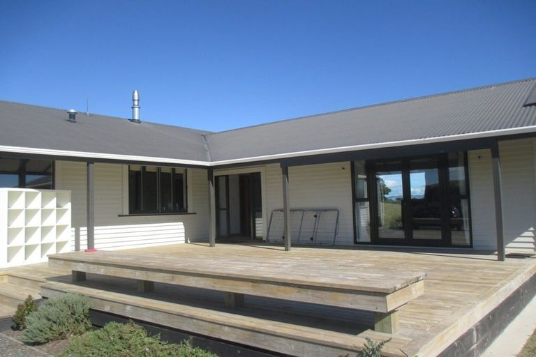 Photo of property in 365 Muhunoa Road West, Ohau, Levin, 5570