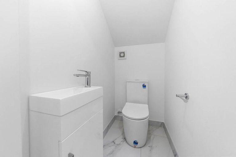 Photo of property in 35 John Gray Street, Papakura, 2110