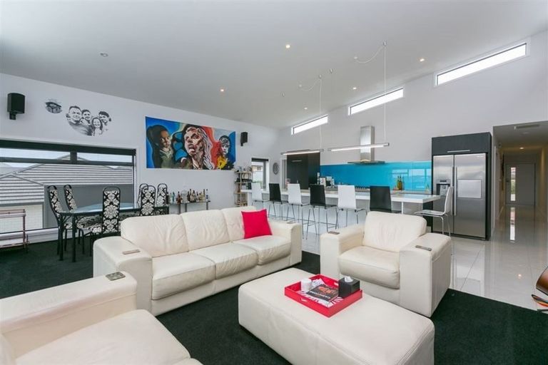 Photo of property in 10 Jules Crescent, Bell Block, New Plymouth, 4312