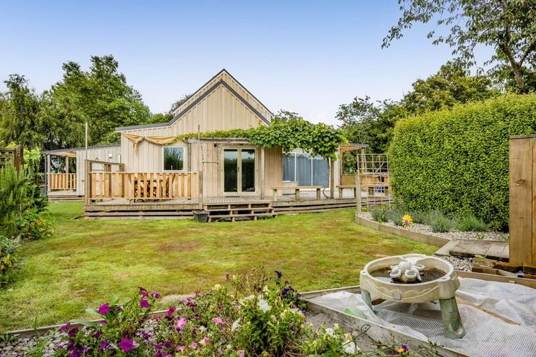 Photo of property in 5 Wynyard Street, Normanby, Hawera, 4614