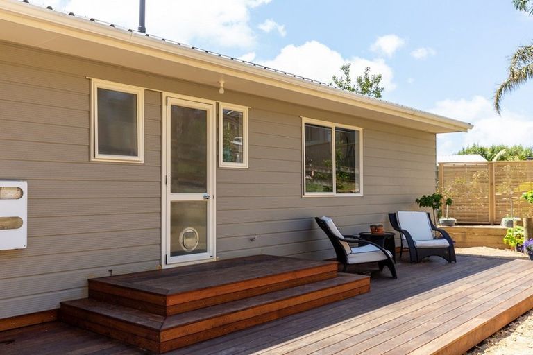 Photo of property in 181f Omokoroa Road, Omokoroa, 3114