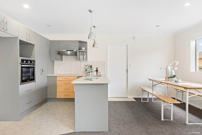 Photo of property in 61b Kayes Road, Pukekohe, 2120