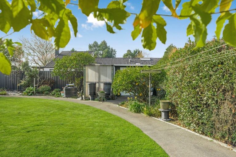 Photo of property in 15 Wood Street, Greytown, 5712