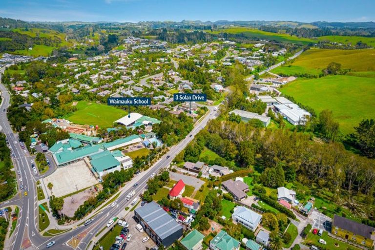 Photo of property in 3 Solan Drive, Waimauku, 0812