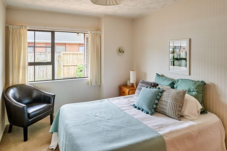 Photo of property in 104 Oxford Street, Tawa, Wellington, 5028