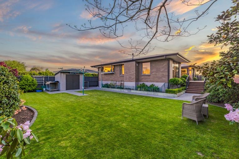 Photo of property in 12 Condell Avenue, Papanui, Christchurch, 8053
