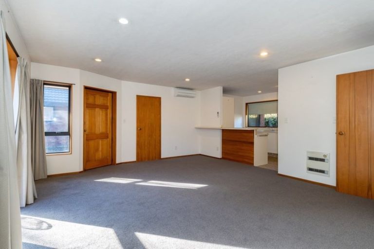 Photo of property in 152b Beach Road, North New Brighton, Christchurch, 8083